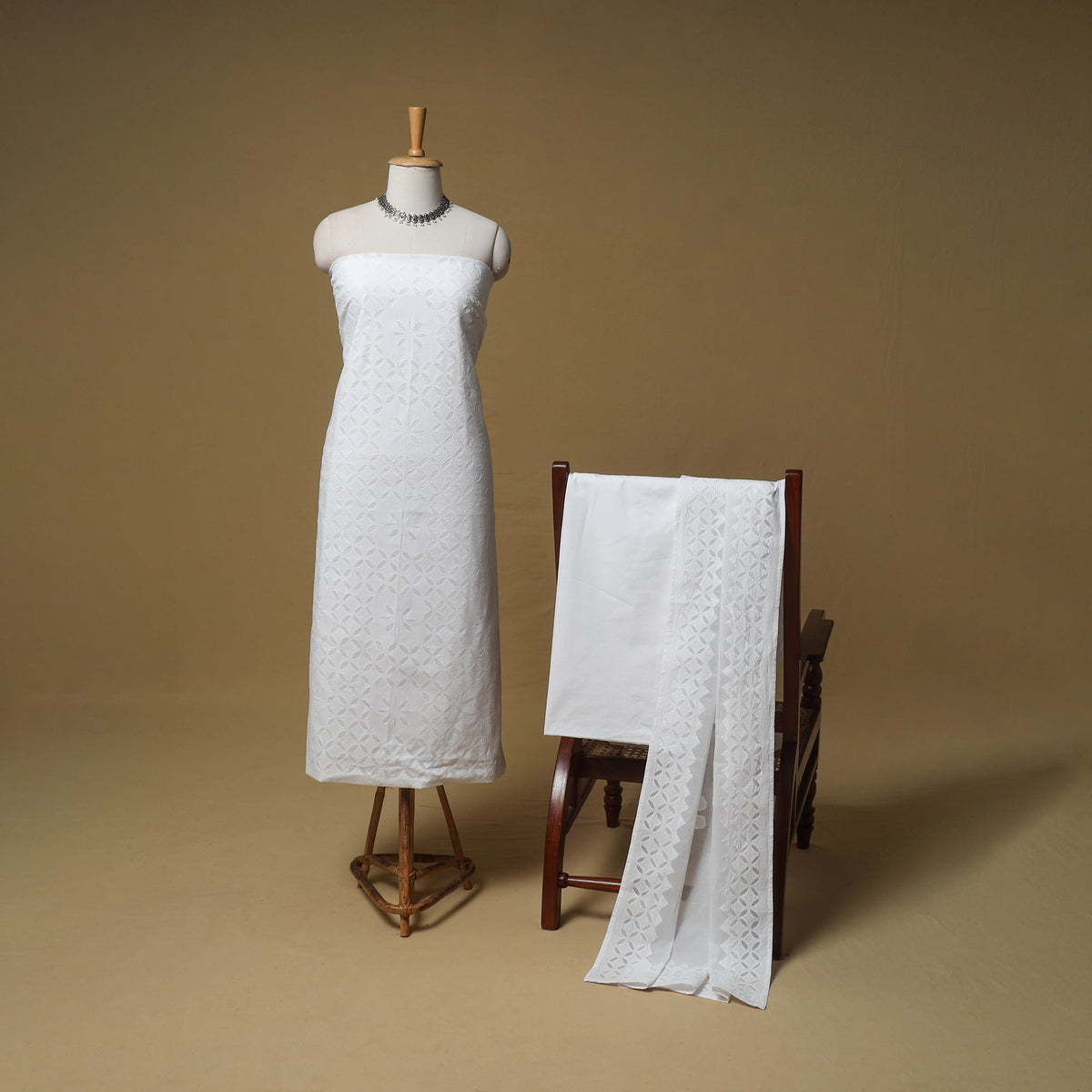 Barmer Applique Cutwork Cotton Unstitched Dress Material: Kurta, Bottom & Dupatta 06