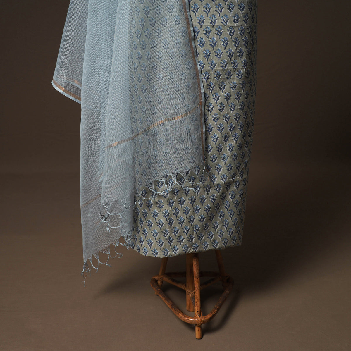 Sanganeri Block Print Cotton Unstitched Dress Material: Kurta & Dupatta with Jewellery 06