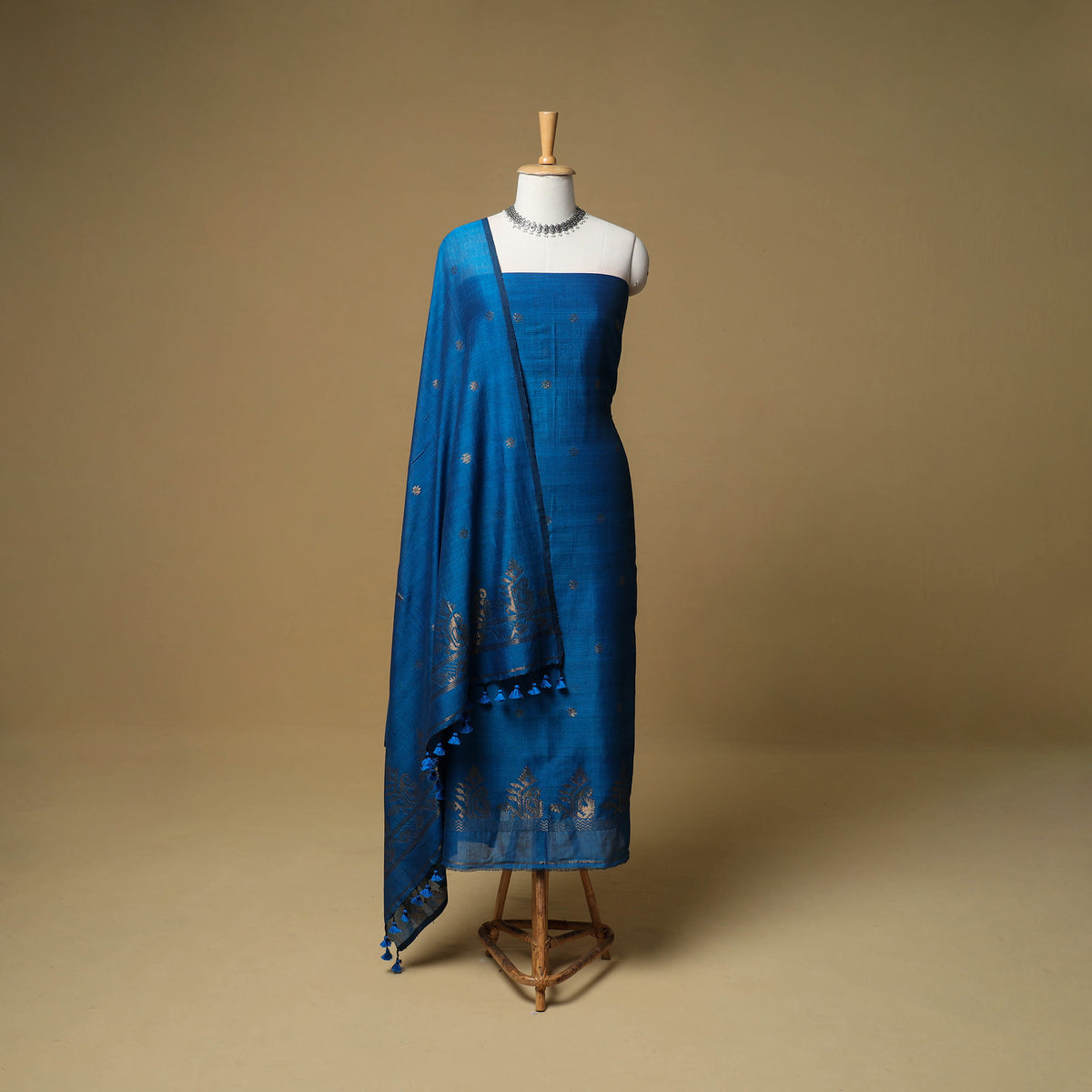 Jacquard Zari Buti Handloom Mercerised Cotton Unstitched Dress Material: Kurta with Dupatta 02