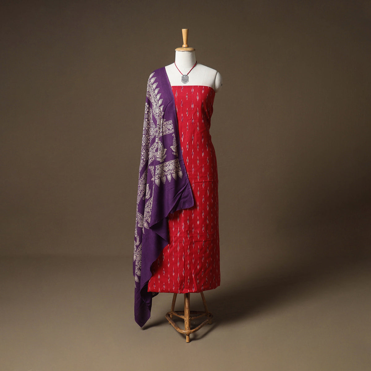 Pochampally Ikat Cotton Unstitched Dress Material: Kurta & Dupatta with Jewellery 02