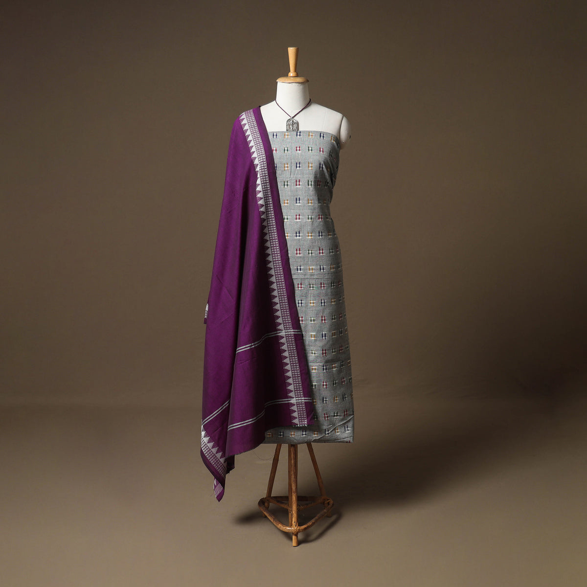 Pochampally Ikat Cotton Unstitched Dress Material: Kurta & Dupatta with Jewellery 04