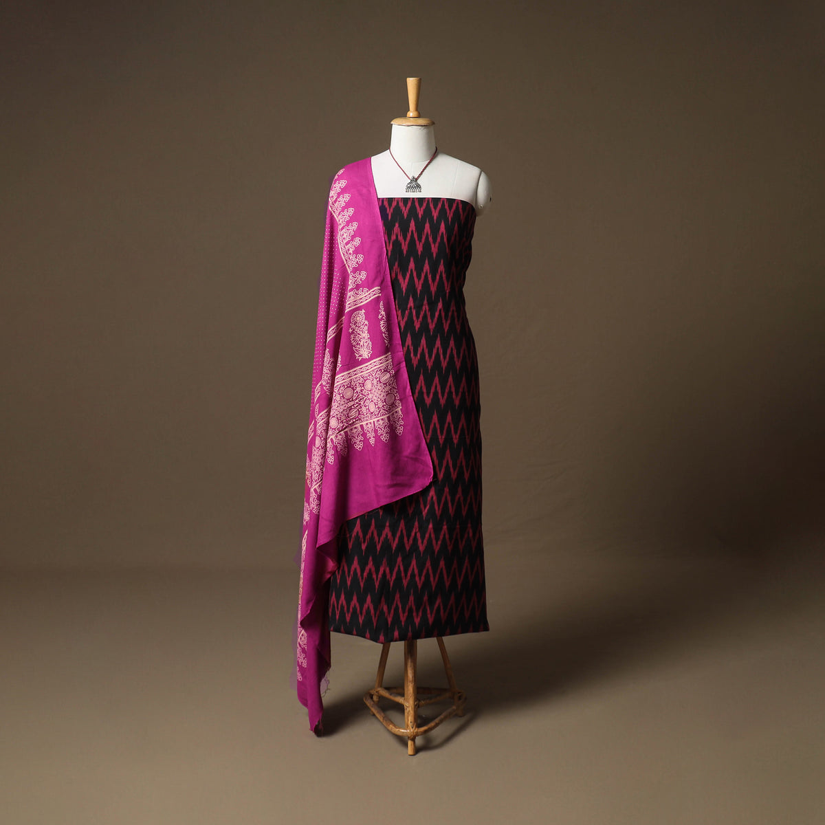 Pochampally Ikat Cotton Unstitched Dress Material: Kurta & Dupatta with Jewellery 07
