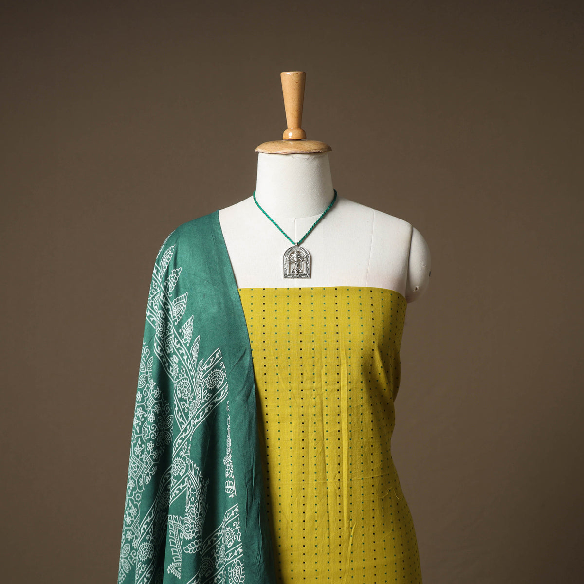 Jacquard Cotton Unstitched Dress Material: Kurta & Dupatta with Jewellery 13