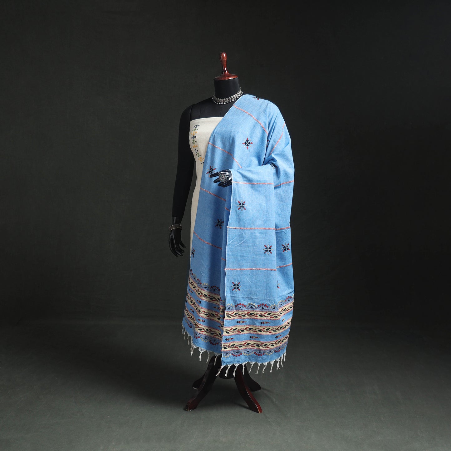 Kantha Hand Embroidered Khes Handwoven Cotton Dupatta 01
