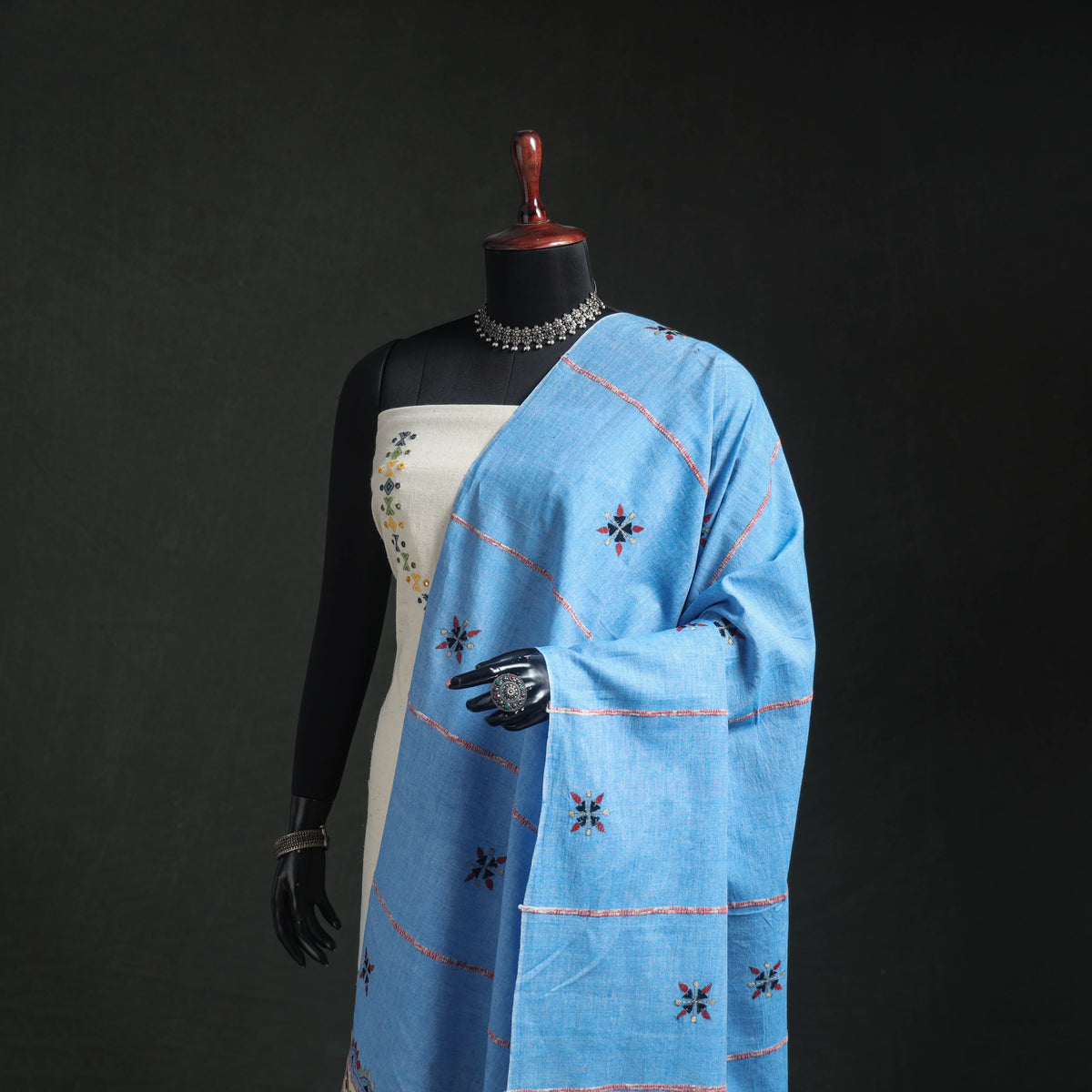 Kantha Hand Embroidered Khes Handwoven Cotton Dupatta 01