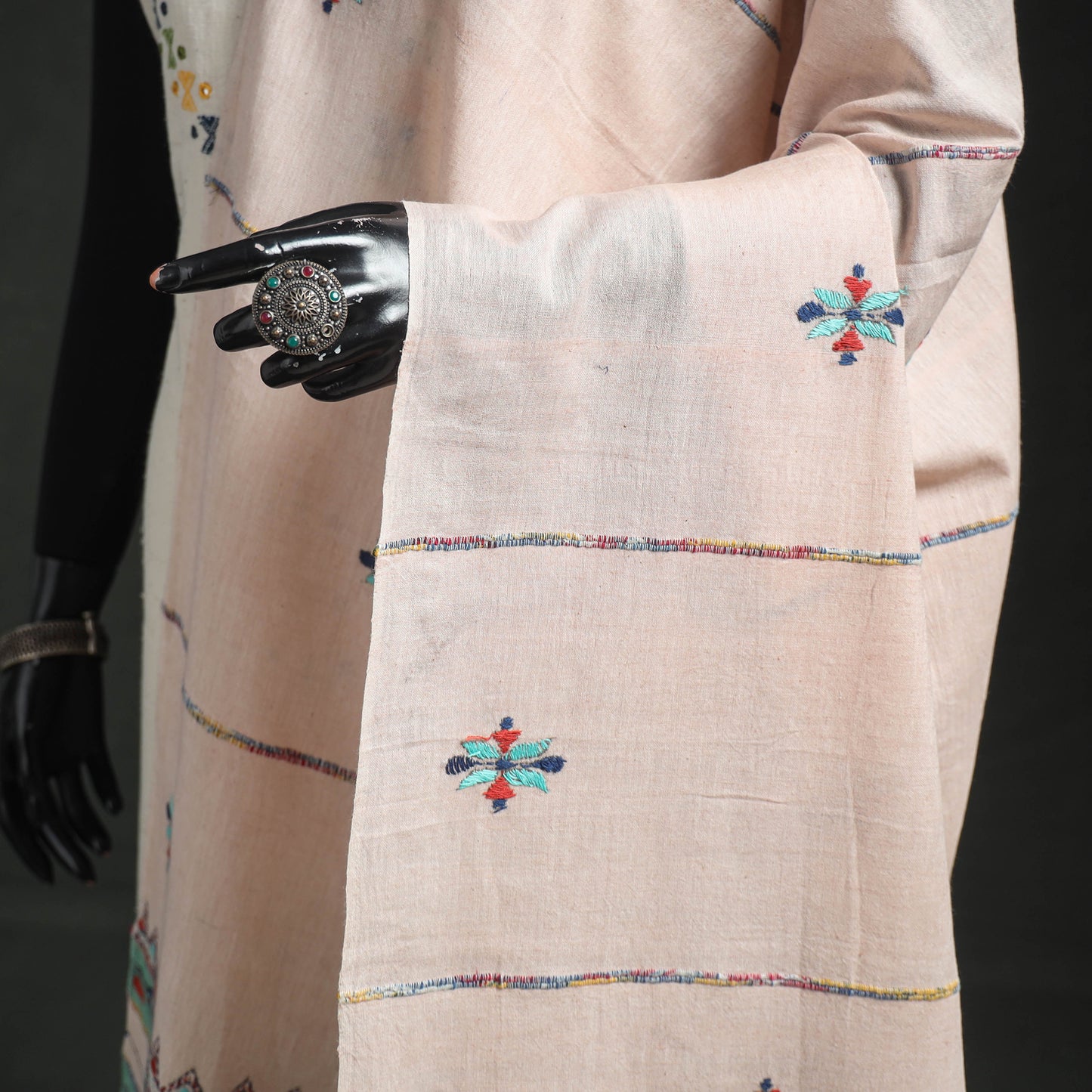 Kantha Hand Embroidered Khes Handwoven Cotton Dupatta 04