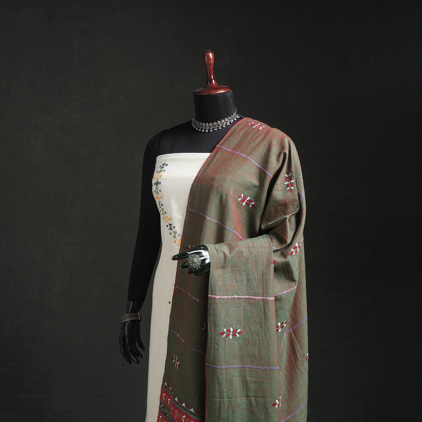 Kantha Hand Embroidered Khes Handwoven Cotton Dupatta 07