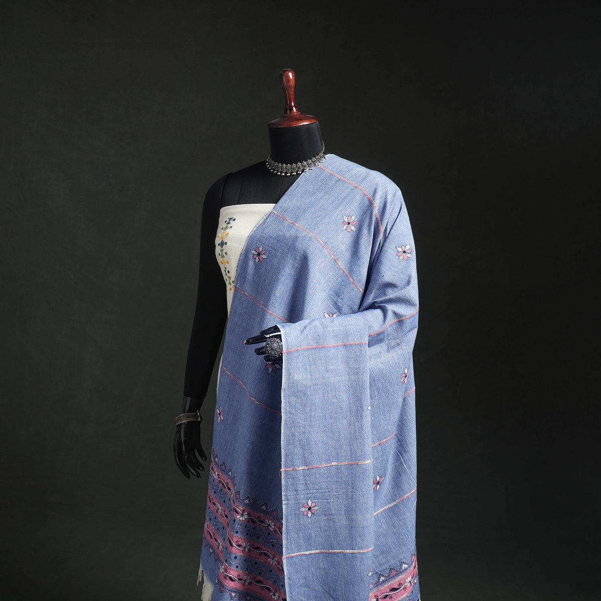 Kantha Hand Embroidered Khes Handwoven Cotton Dupatta 09