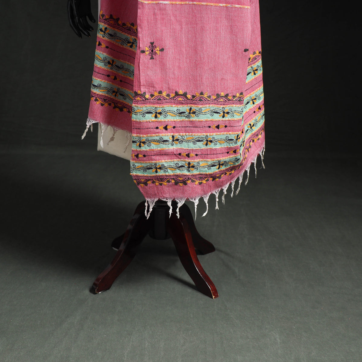 Kantha Hand Embroidered Khes Handwoven Cotton Dupatta 10
