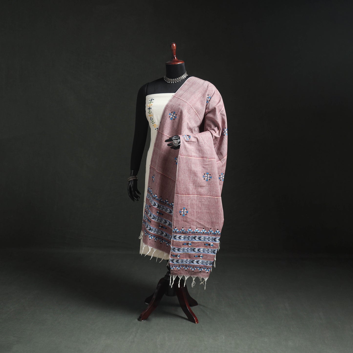 Kantha Hand Embroidered Khes Handwoven Cotton Dupatta 12