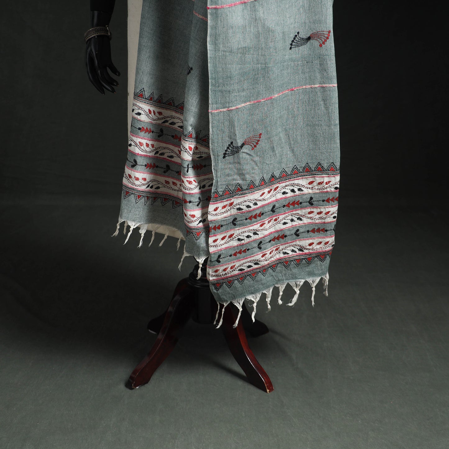 Kantha Hand Embroidered Khes Handwoven Cotton Dupatta 13