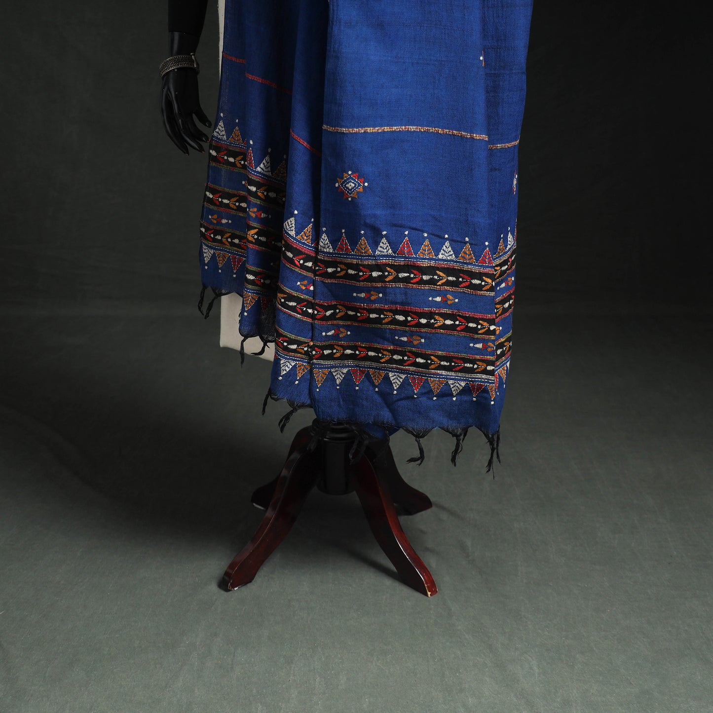 Kantha Hand Embroidered Khes Handwoven Cotton Dupatta 14