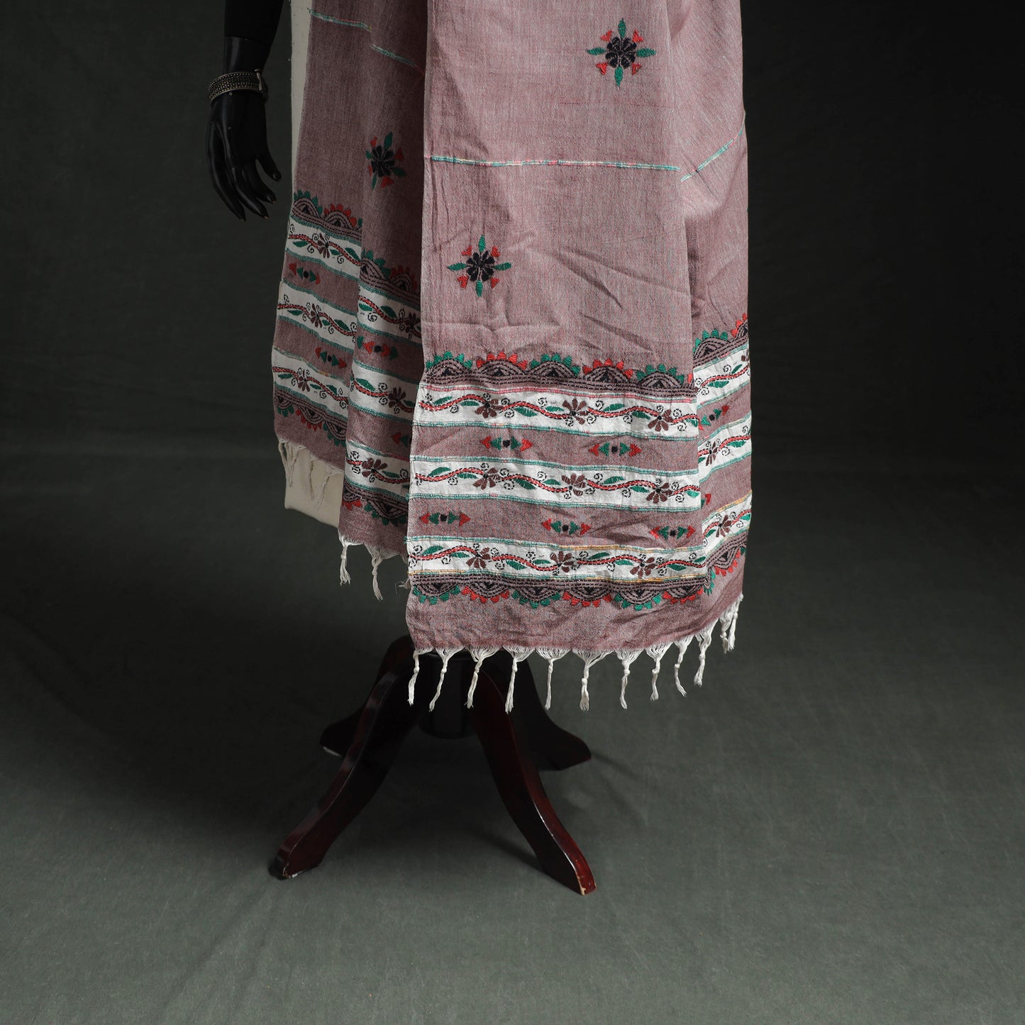 Kantha Hand Embroidered Khes Handwoven Cotton Dupatta 17