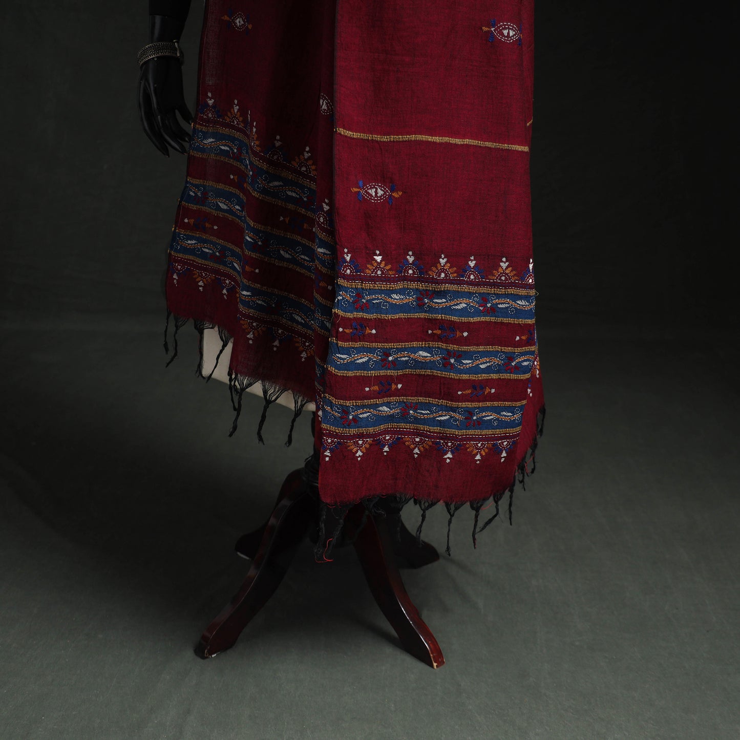 Kantha Hand Embroidered Khes Handwoven Cotton Dupatta 19