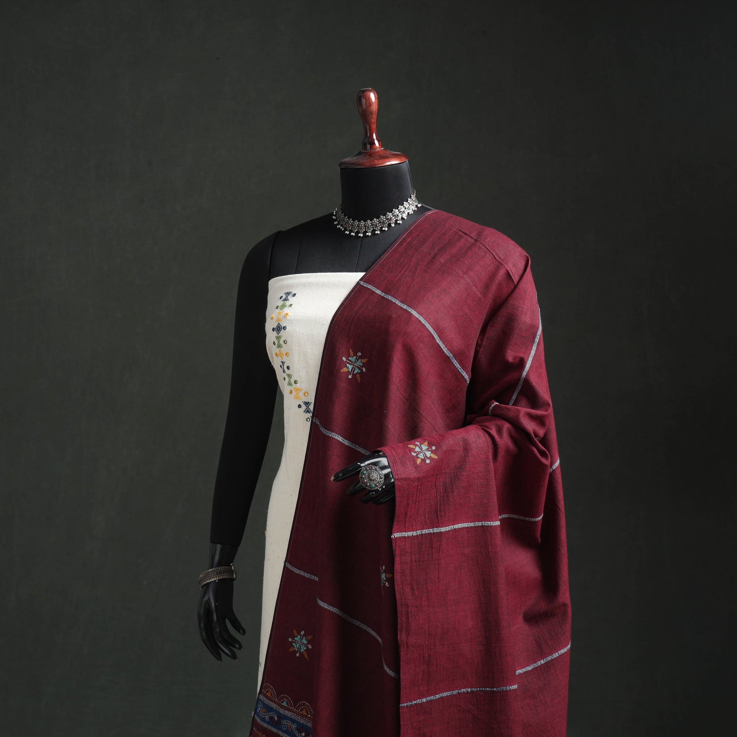 Kantha Hand Embroidered Khes Handwoven Cotton Dupatta 21