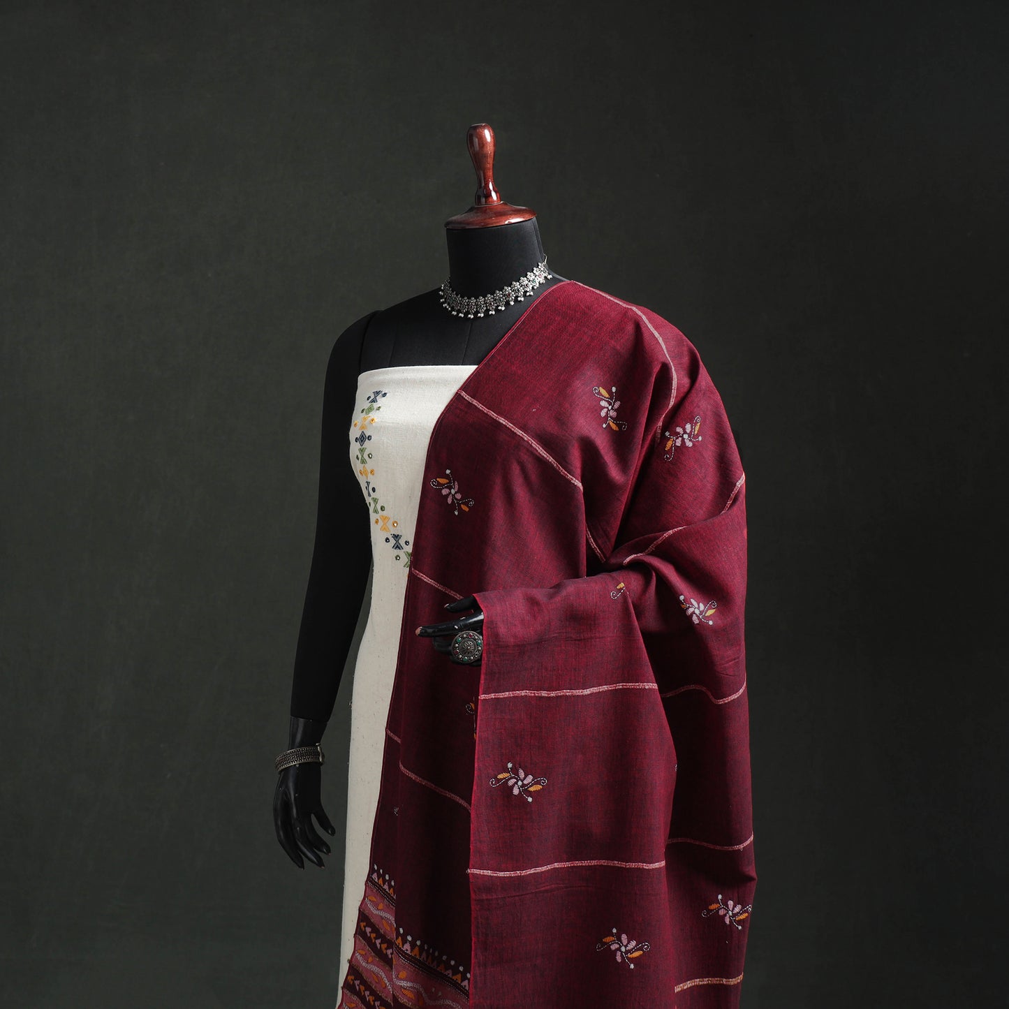 Kantha Hand Embroidered Khes Handwoven Cotton Dupatta 22