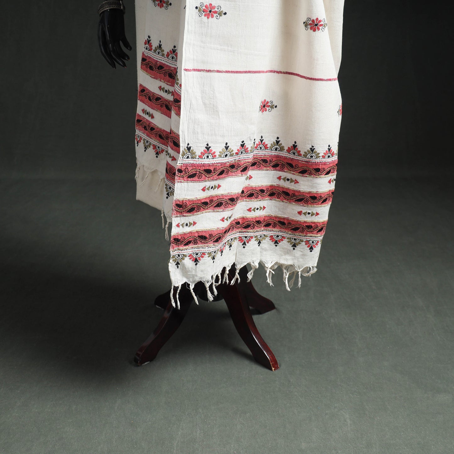 Kantha Hand Embroidered Khes Handwoven Cotton Dupatta 24
