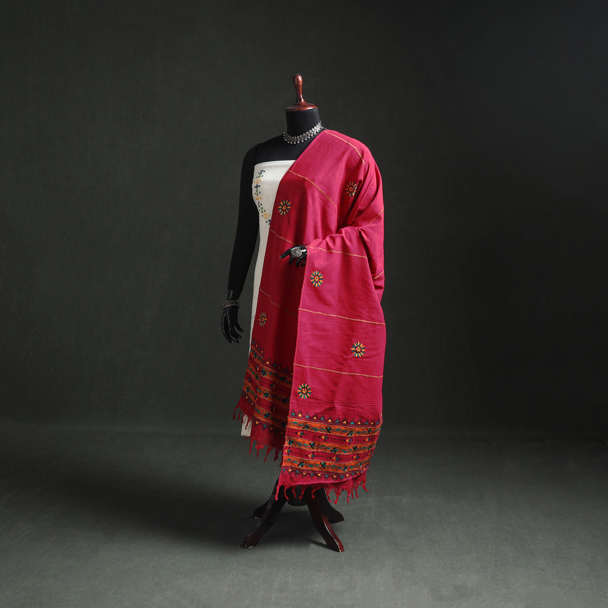 Kantha Hand Embroidered Khes Handwoven Cotton Dupatta 28