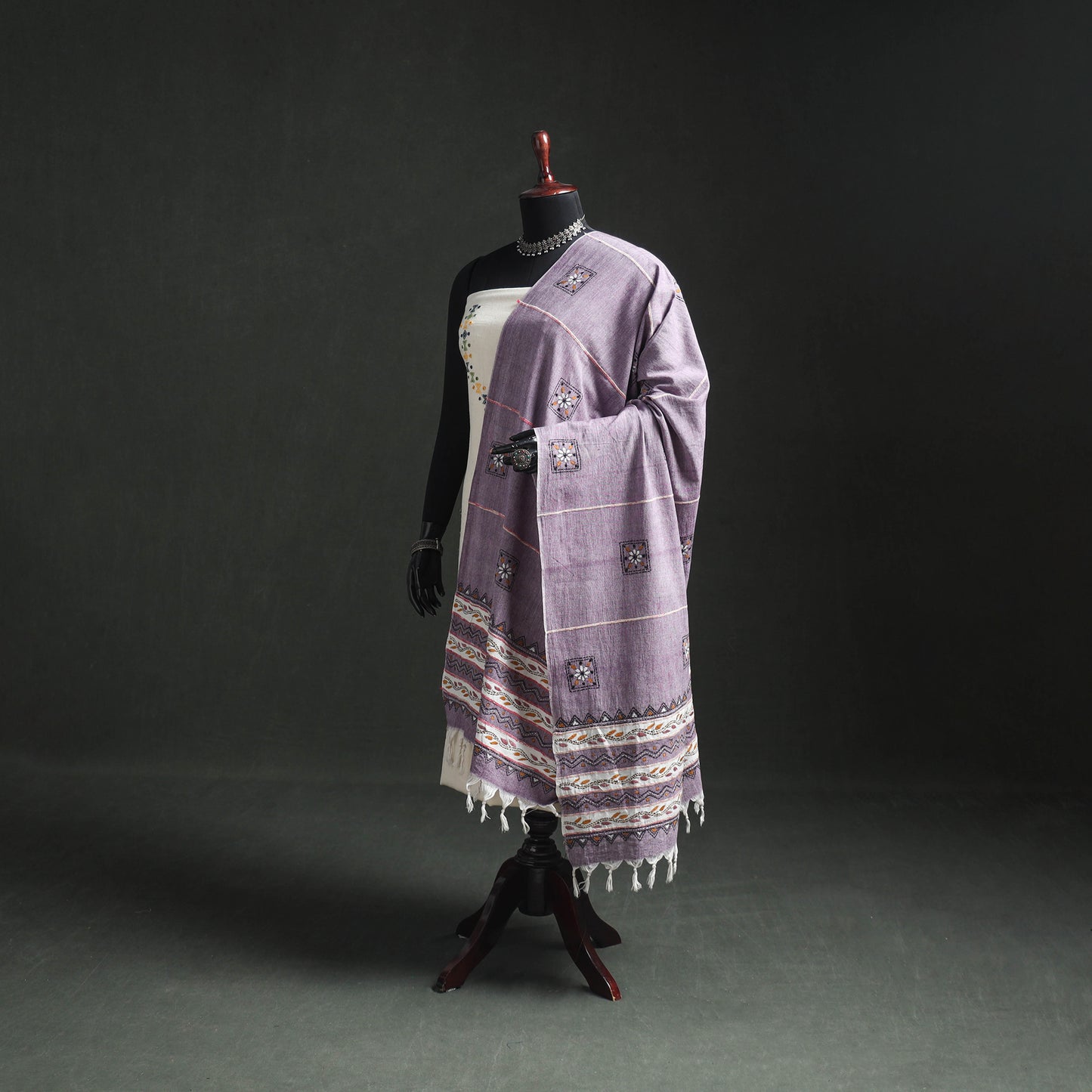 Kantha Hand Embroidered Khes Handwoven Cotton Dupatta 33