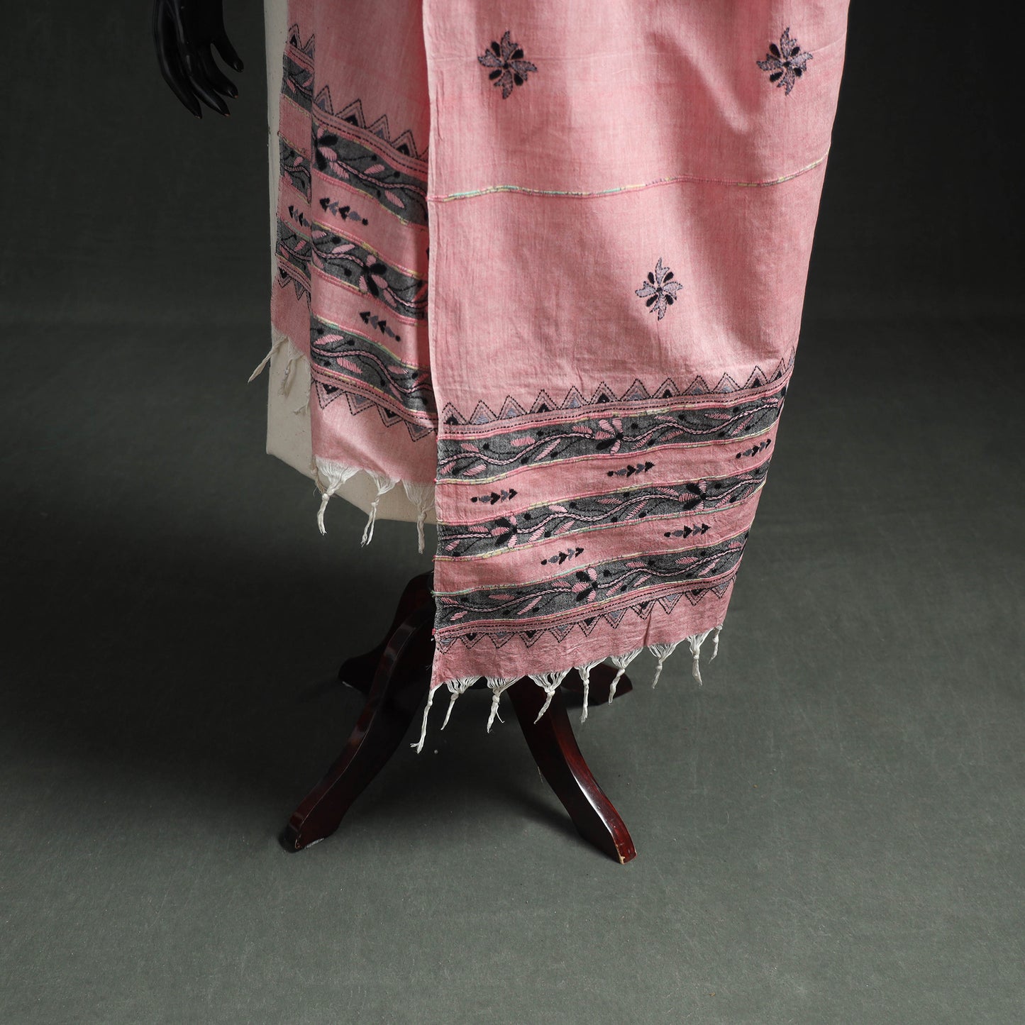 Kantha Hand Embroidered Khes Handwoven Cotton Dupatta 39