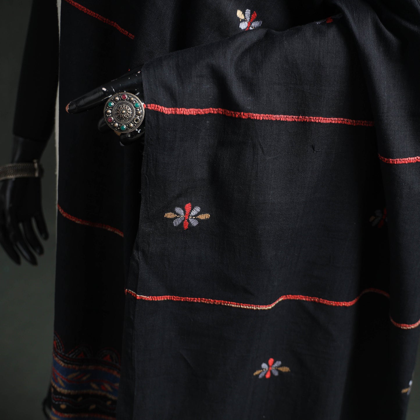 Kantha Hand Embroidered Khes Handwoven Cotton Dupatta 41