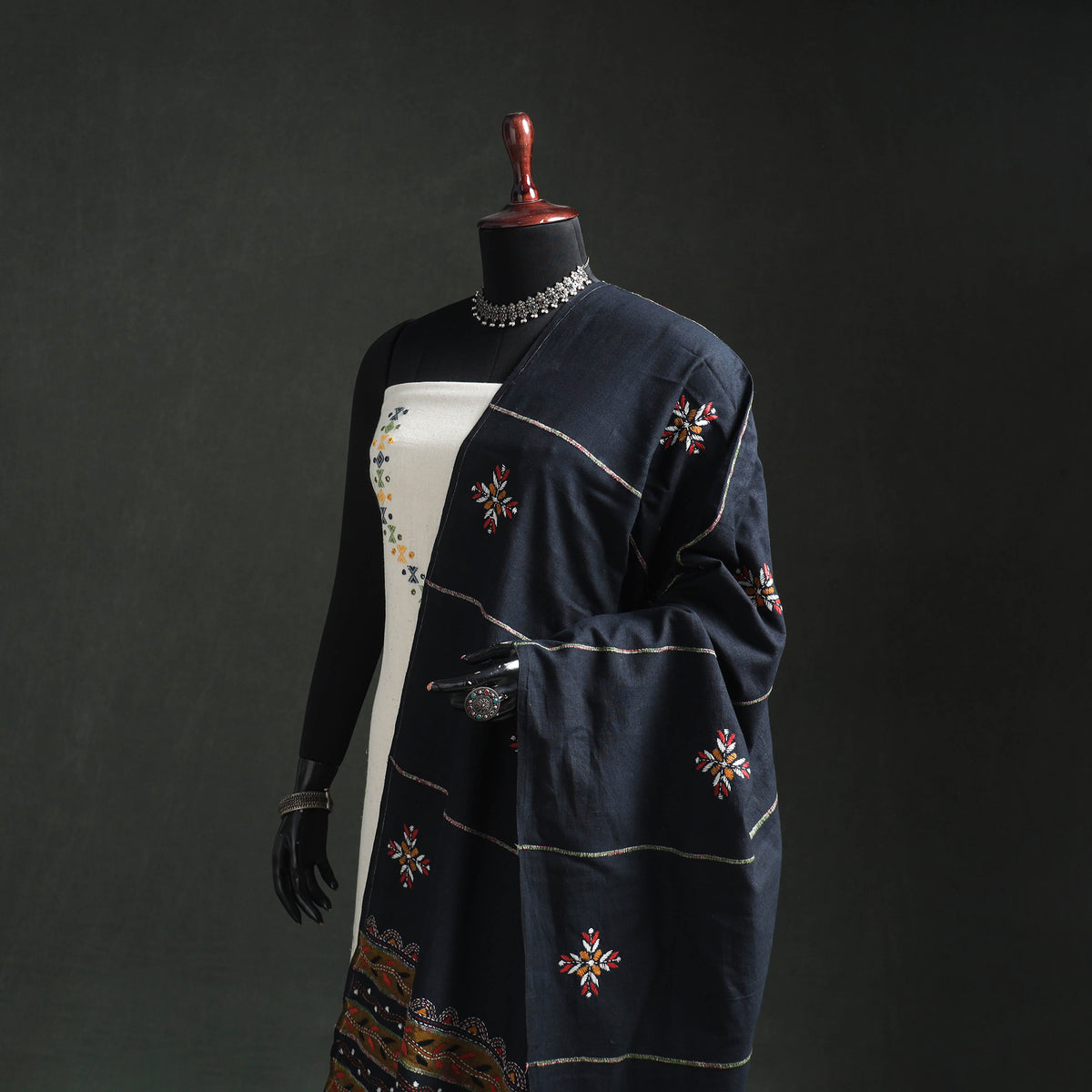 Kantha Hand Embroidered Khes Handwoven Cotton Dupatta 46