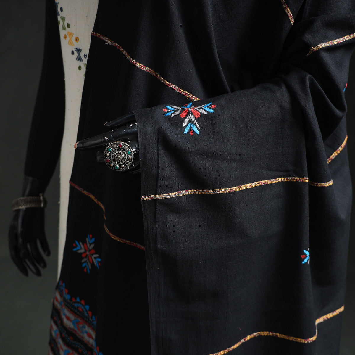 Kantha Hand Embroidered Khes Handwoven Cotton Dupatta 47