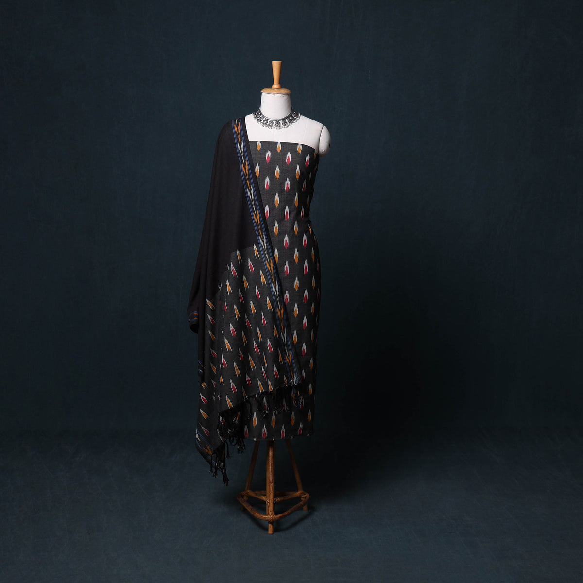 Pochampally Ikat Cotton Unstitched Dress Material: Kurta, Bottom with Dupatta 09