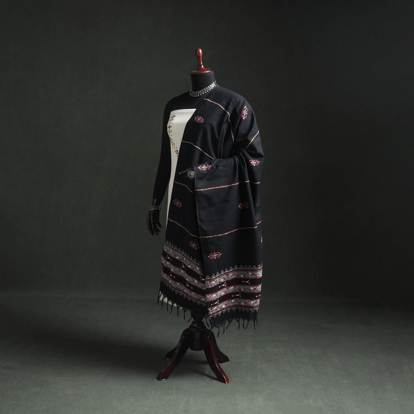 Kantha Hand Embroidered Khes Handwoven Cotton Dupatta 48