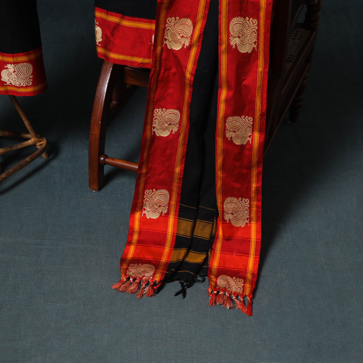 Dharwad Mercerised Cotton Plain Thread Border Unstitched Dress Material: Kurta, Bottom & Dupatta 54