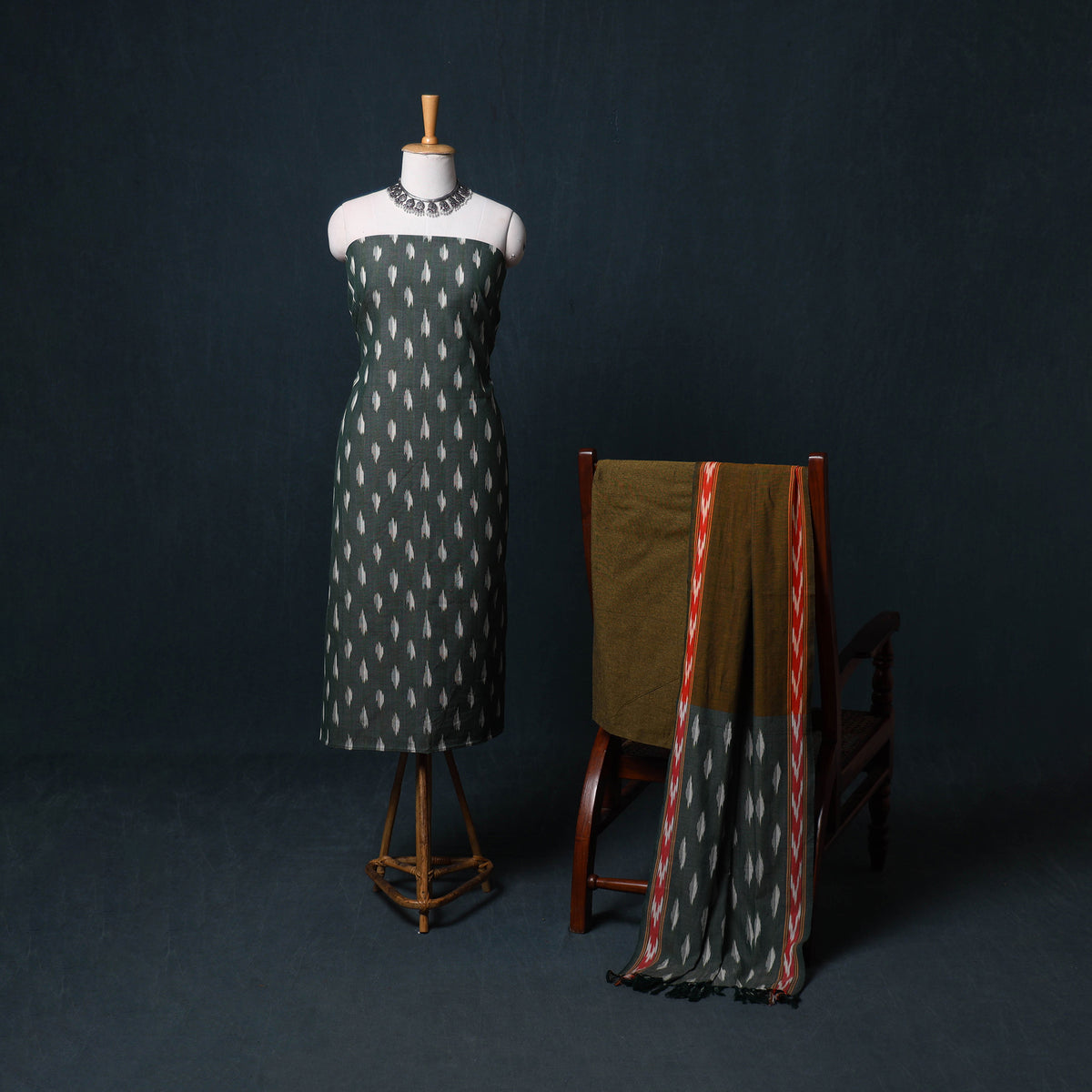 Pochampally Ikat Cotton Unstitched Dress Material: Kurta, Bottom with Dupatta 18