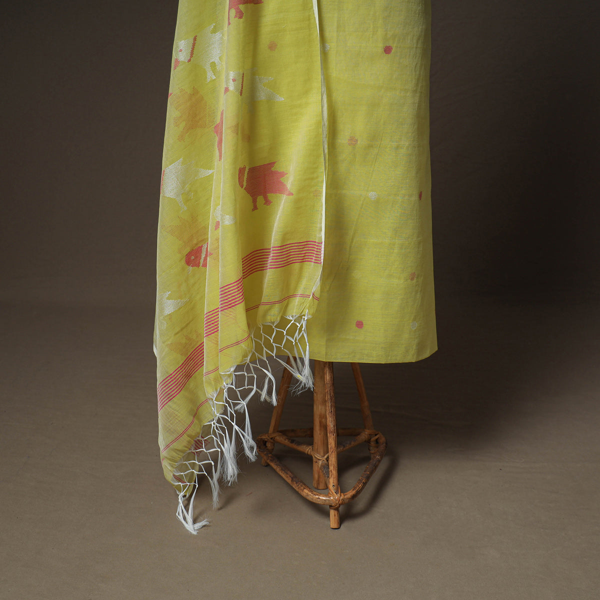 Jamdani Pure Handloom Muslin Unstitched Dress Material: Kurta with Dupatta 13
