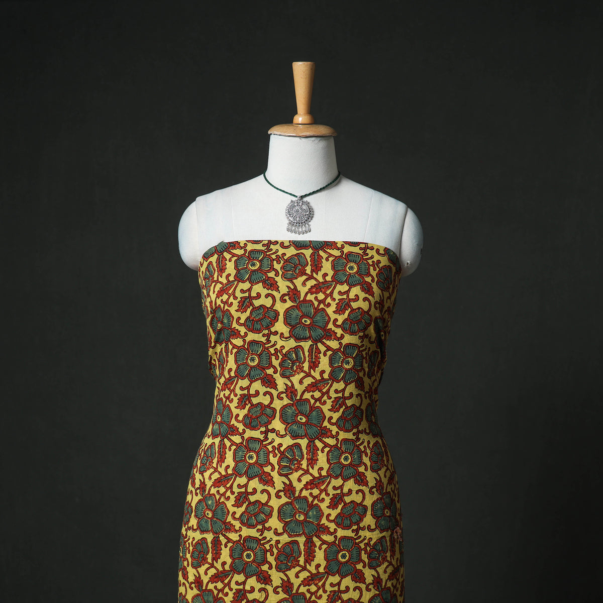 Ajrakh Block Print Natural Dyed Cotton Unstitched Dress Material: Kurta & Dupatta with Jewellery 02