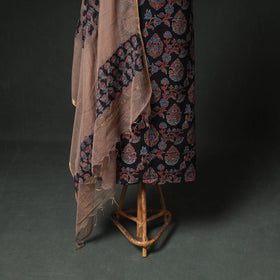Ajrakh Block Print Natural Dyed Cotton Unstitched Dress Material: Kurta & Dupatta with Jewellery 05