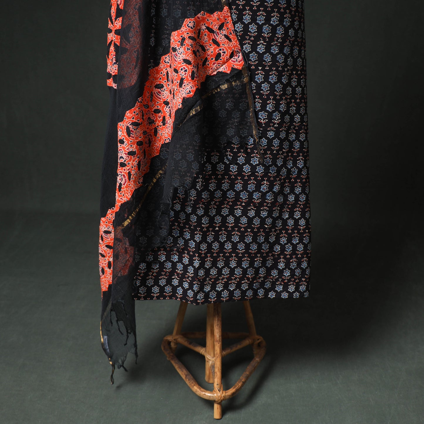 Ajrakh Block Print Natural Dyed Cotton Unstitched Dress Material: Kurta & Dupatta with Jewellery 10