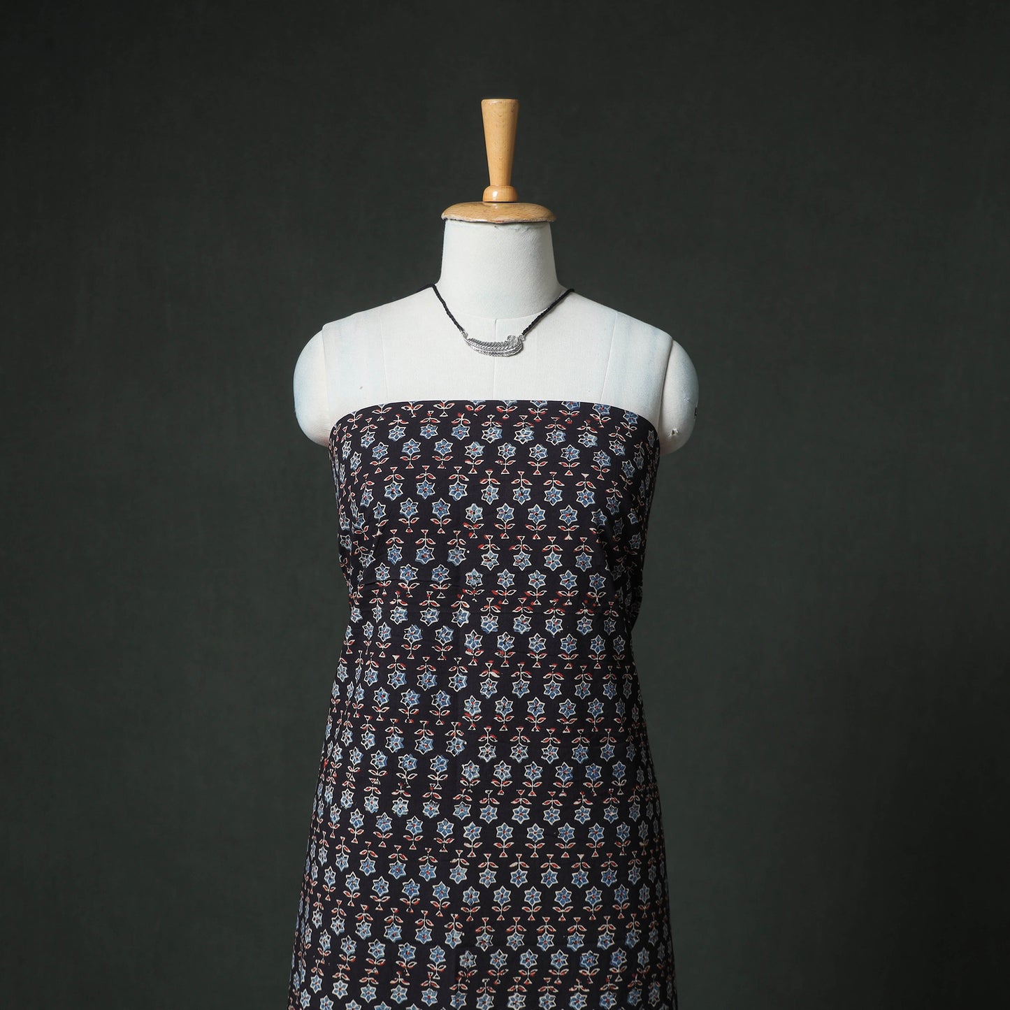 Ajrakh Block Print Natural Dyed Cotton Unstitched Dress Material: Kurta & Dupatta with Jewellery 10