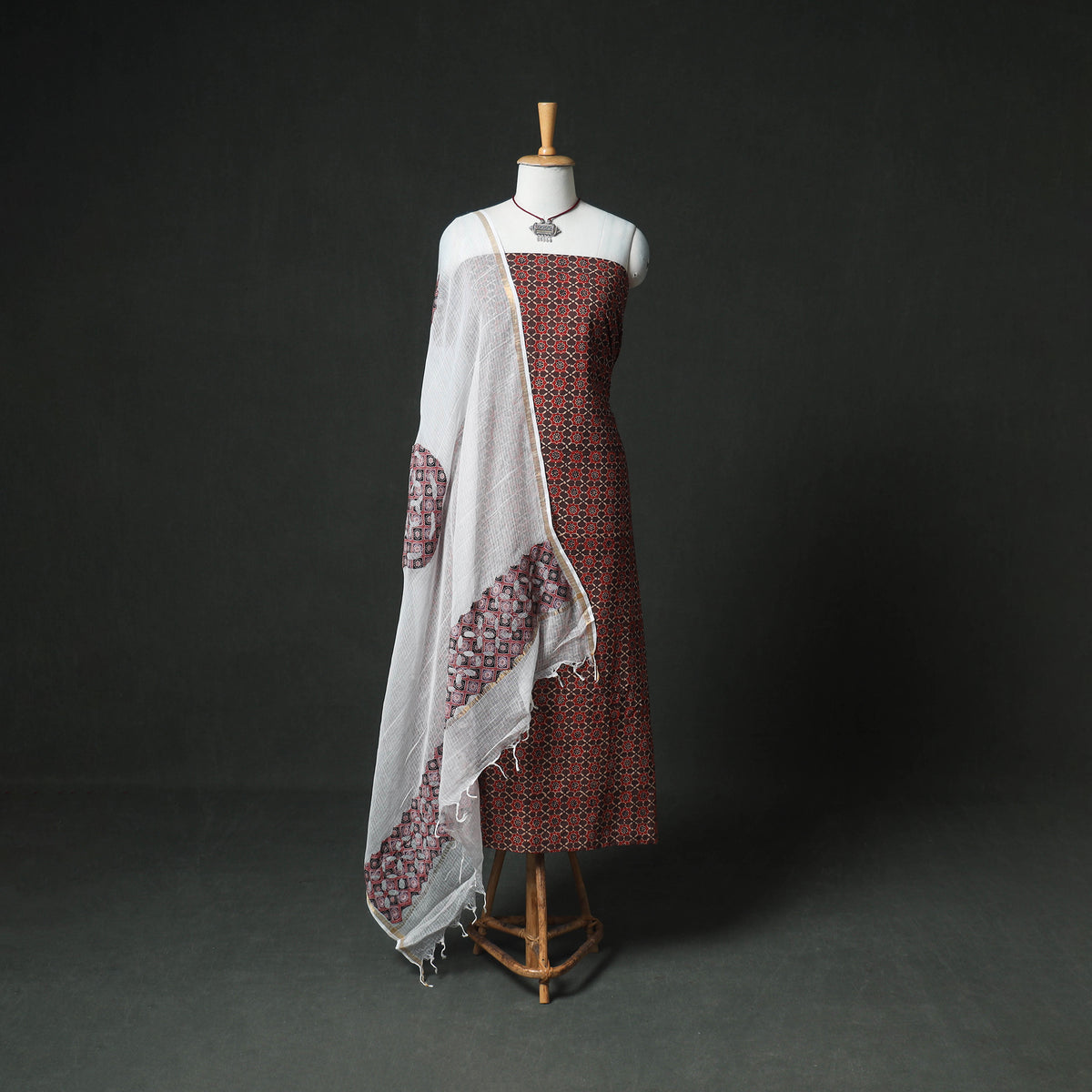 Ajrakh Block Print Natural Dyed Cotton Unstitched Dress Material: Kurta & Dupatta with Jewellery 09