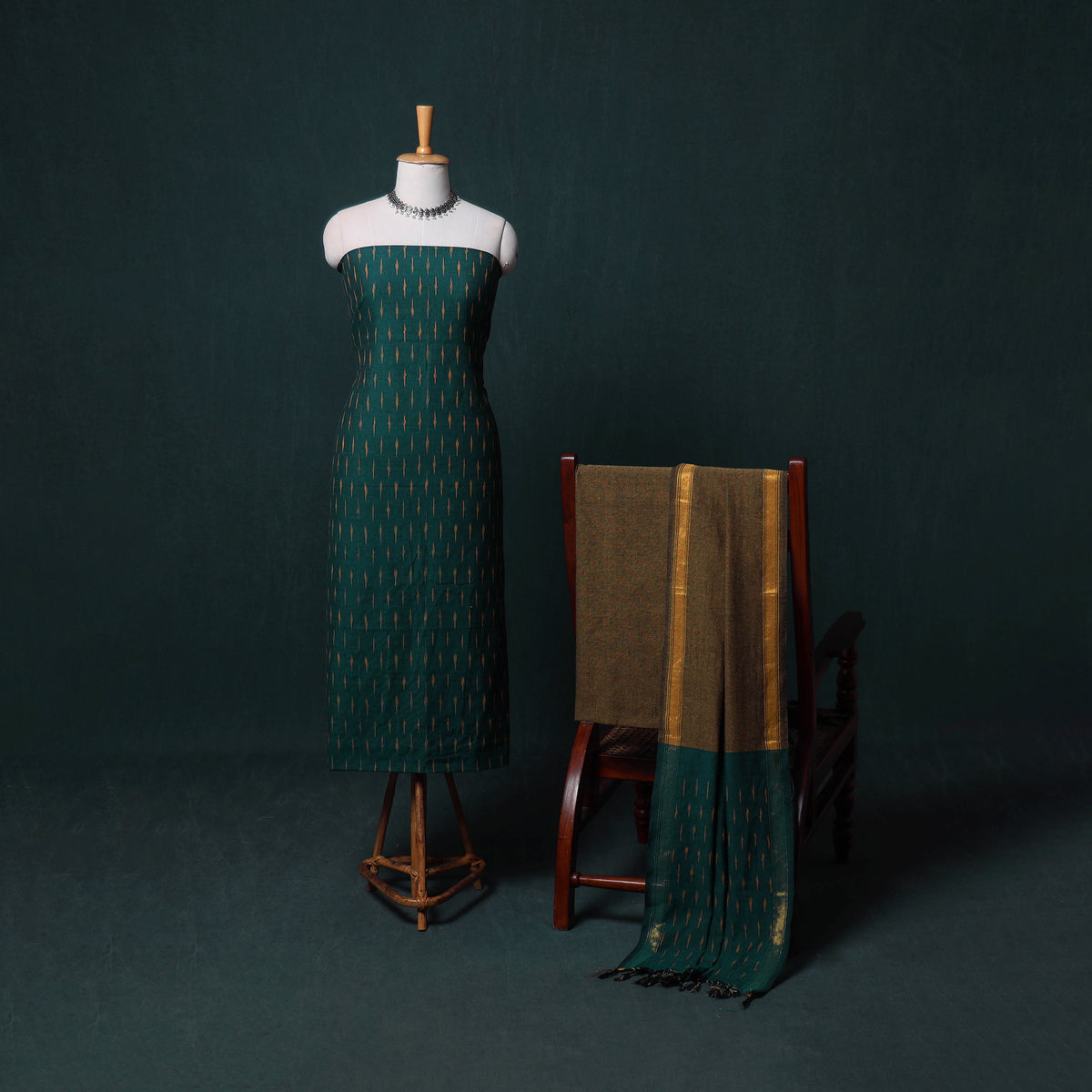 Pochampally Ikat Cotton Unstitched Dress Material: Kurta, Bottom with Dupatta 13