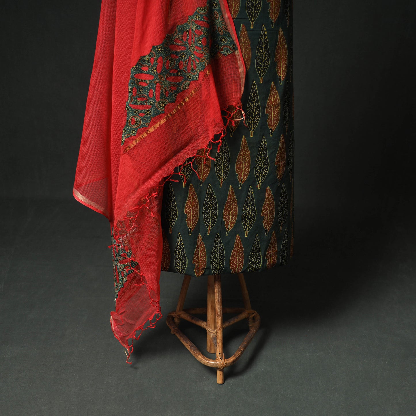 Ajrakh Block Print Natural Dyed Cotton Unstitched Dress Material: Kurta & Dupatta with Jewellery 16