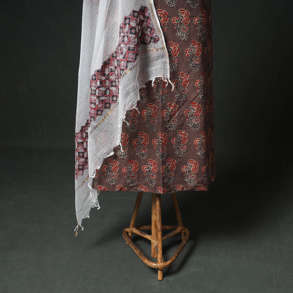 Ajrakh Block Print Natural Dyed Cotton Unstitched Dress Material: Kurta & Dupatta with Jewellery 21