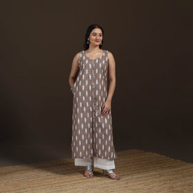 Pochampally Ikat Cotton Sleeveless Straight Long Kurta for Women 42