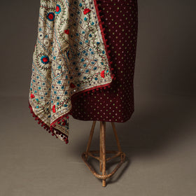 Bandhani Cotton Unstitched Dress Material: Kurta & Dupatta with Jewellery 03