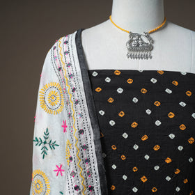 Bandhani Cotton Unstitched Dress Material: Kurta & Dupatta with Jewellery 06