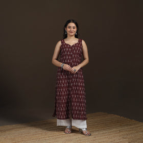 Pochampally Ikat Cotton Sleeveless Straight Long Kurta for Women 40