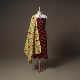 Bandhani Cotton Unstitched Dress Material: Kurta & Dupatta with Jewellery 12