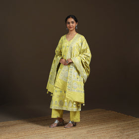 Banarasi Brocade Chiniya Silk Suit Set with Dupatta for Women 05