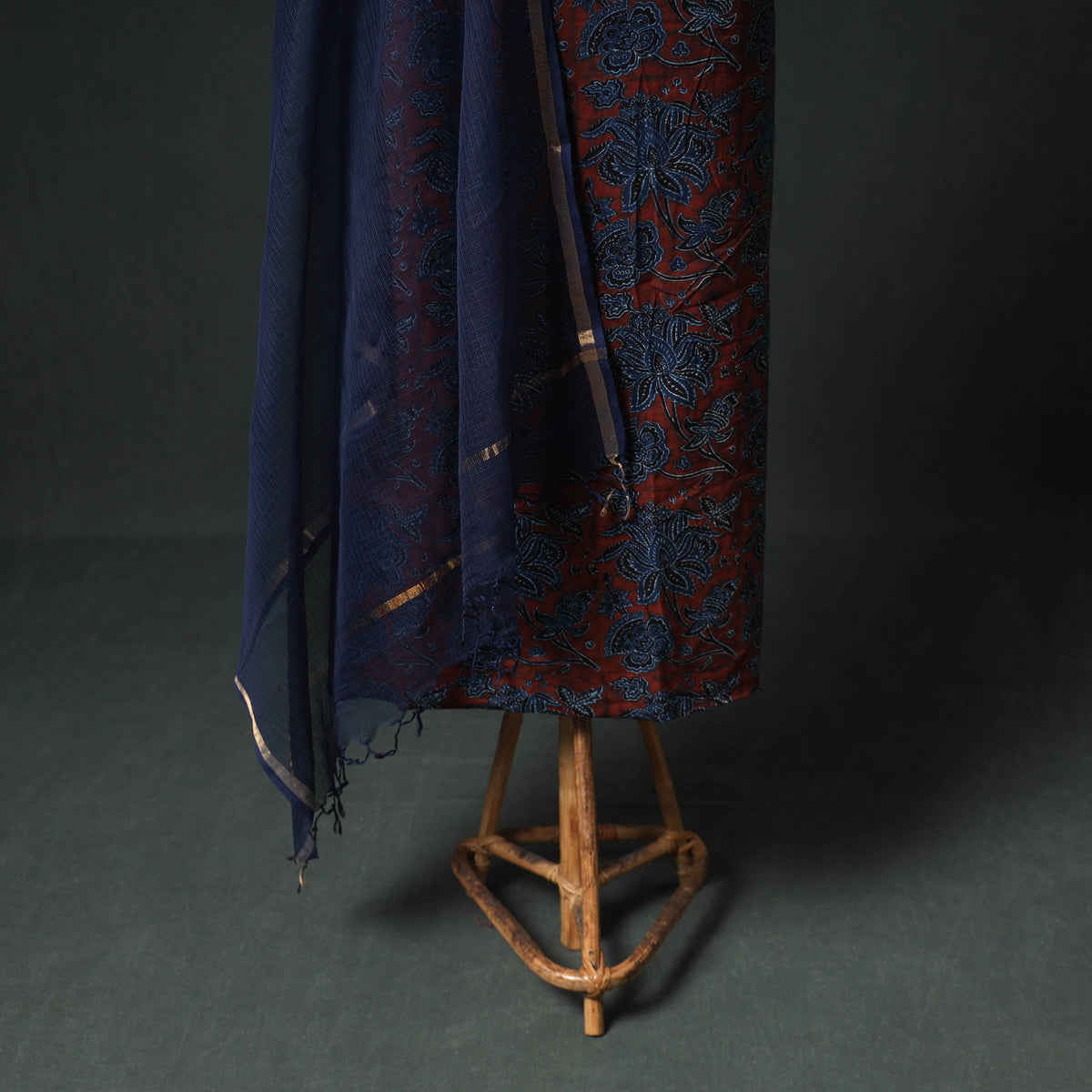 Ajrakh Block Print Natural Dyed Cotton Unstitched Dress Material: Kurta & Dupatta with Jewellery 03