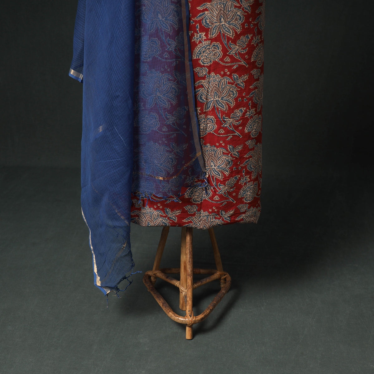 Ajrakh Block Print Natural Dyed Cotton Unstitched Dress Material: Kurta & Dupatta with Jewellery 05