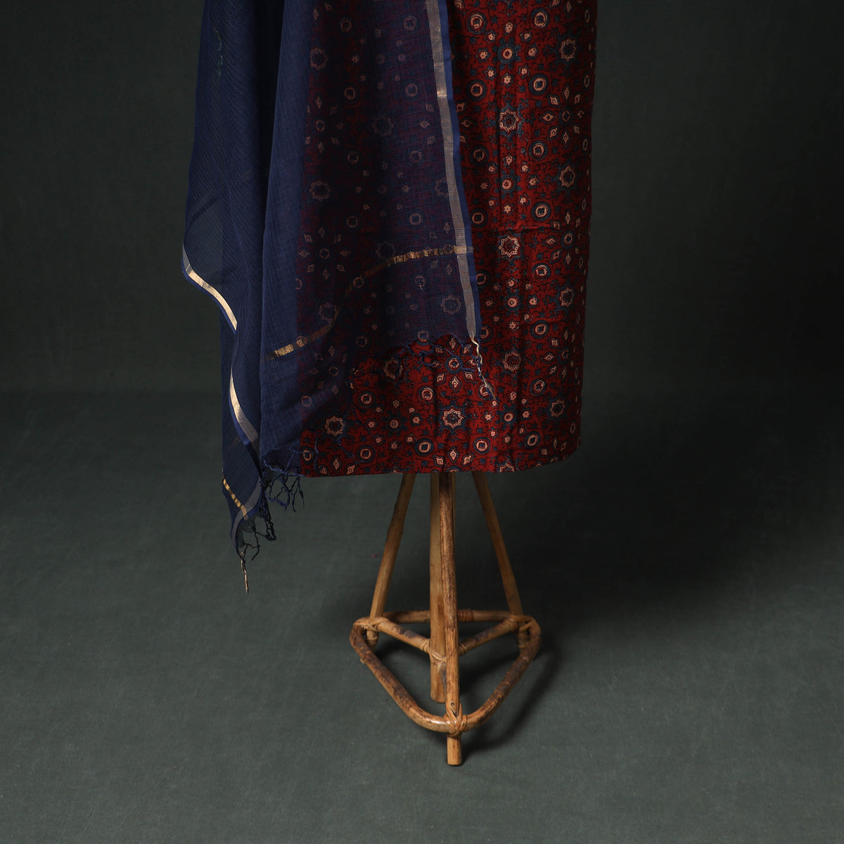 Ajrakh Block Print Natural Dyed Cotton Unstitched Dress Material: Kurta & Dupatta with Jewellery 09