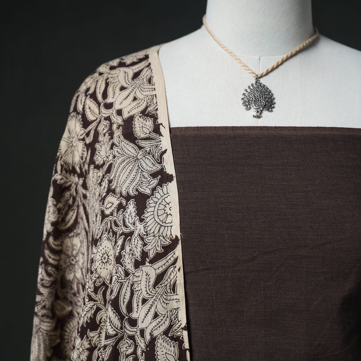 Jacquard Cotton Unstitched Dress Material: Kurta & Dupatta with Jewellery 14